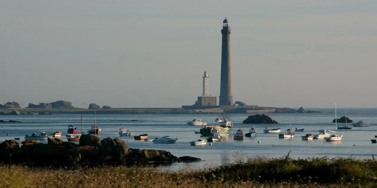 Ker Diweza Plage St Cava Plouguerneau France